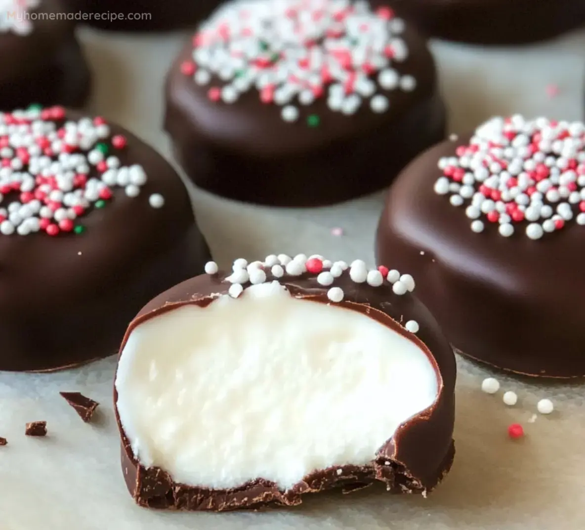 Easy 5-Ingredient Peppermint Patties