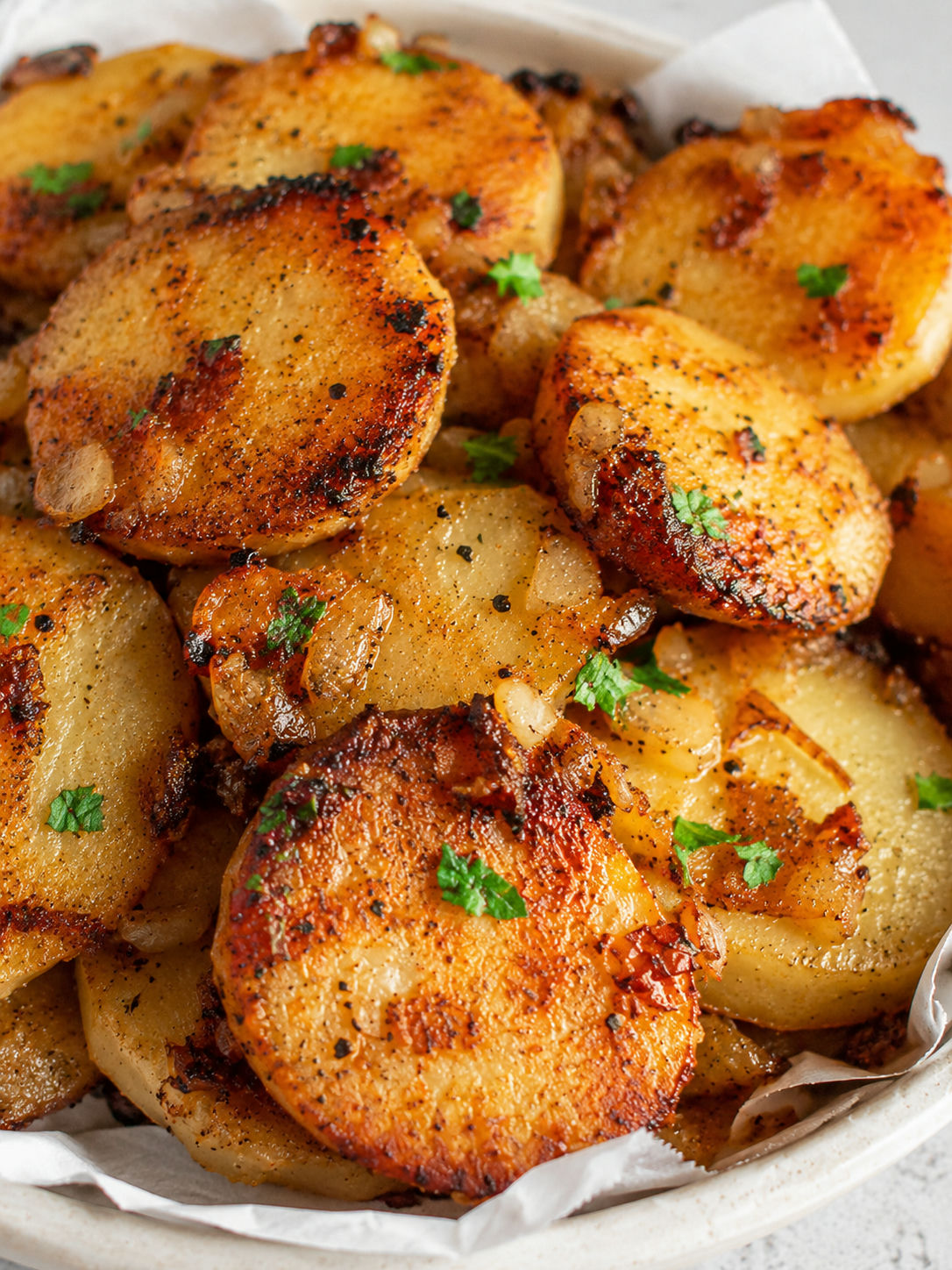 Crispy and Delicious Southern Fried Potatoes, plated and served