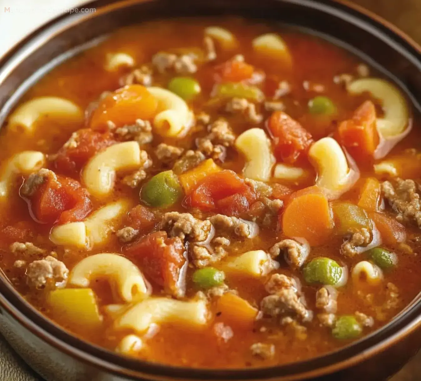 Easy Ground Beef and Macaroni Soup