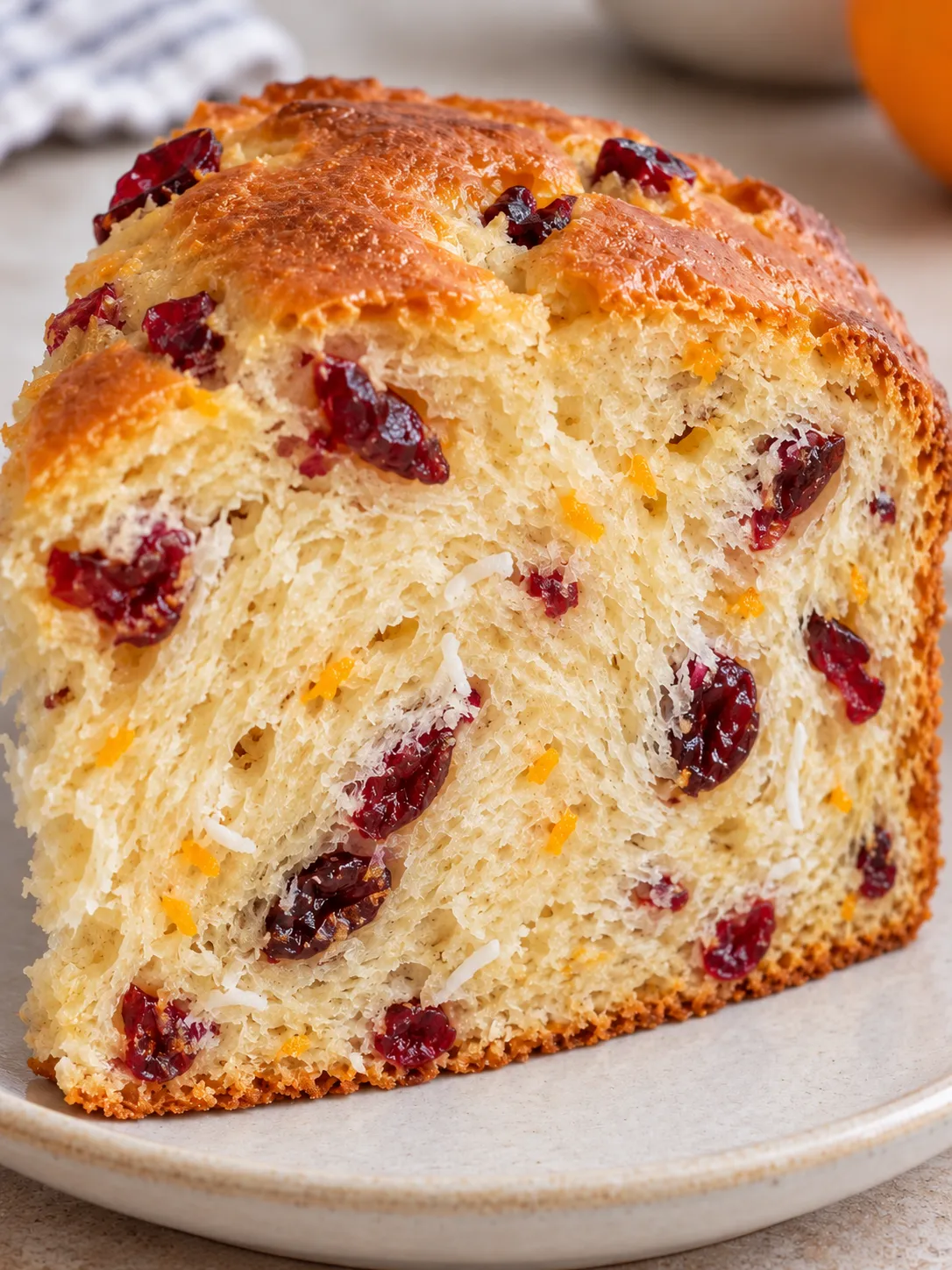 Sweet yeast cake with cranberries and orange — coconut