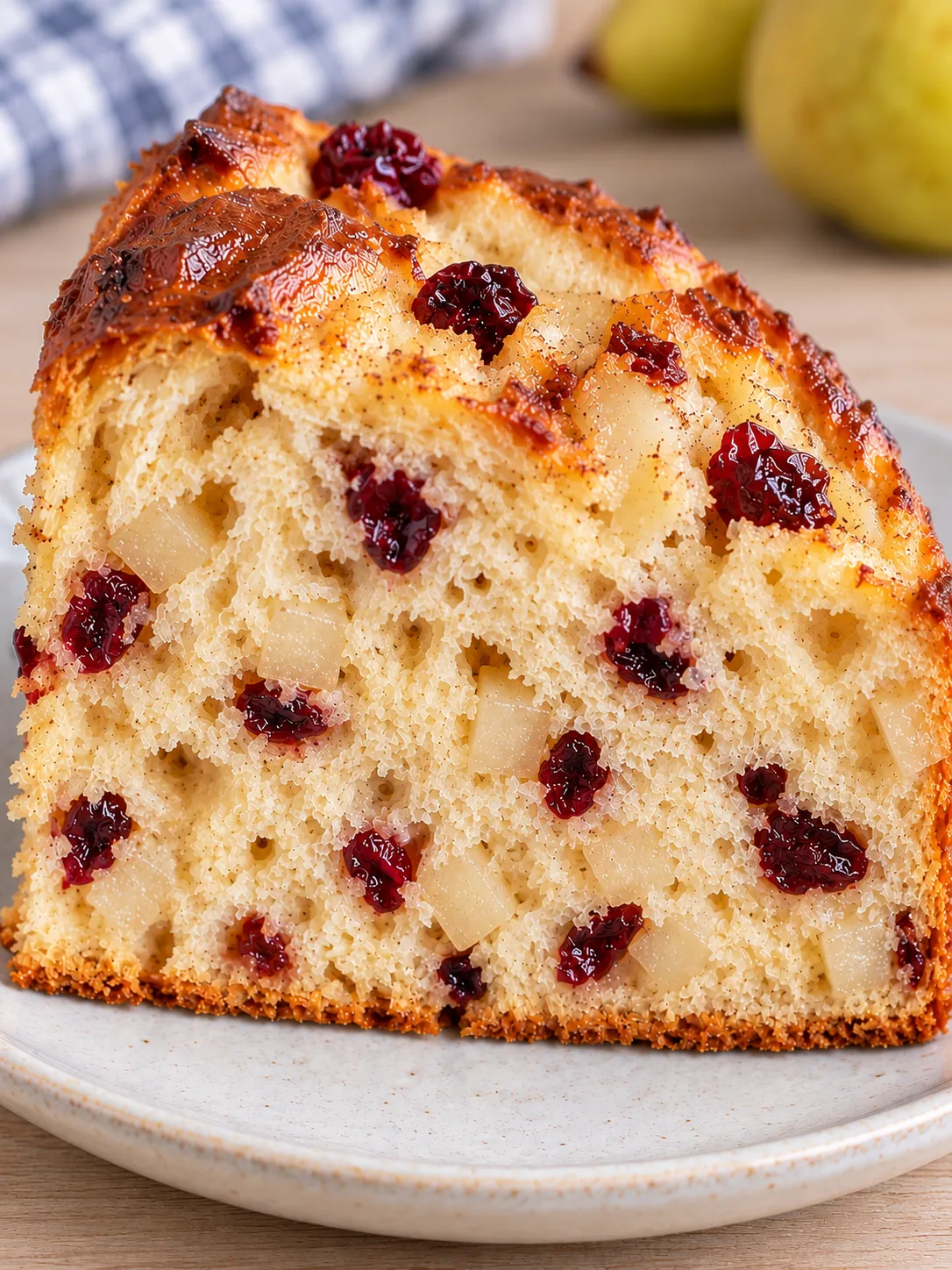 Sweet yeast cake with cardamom and pear — cranberries