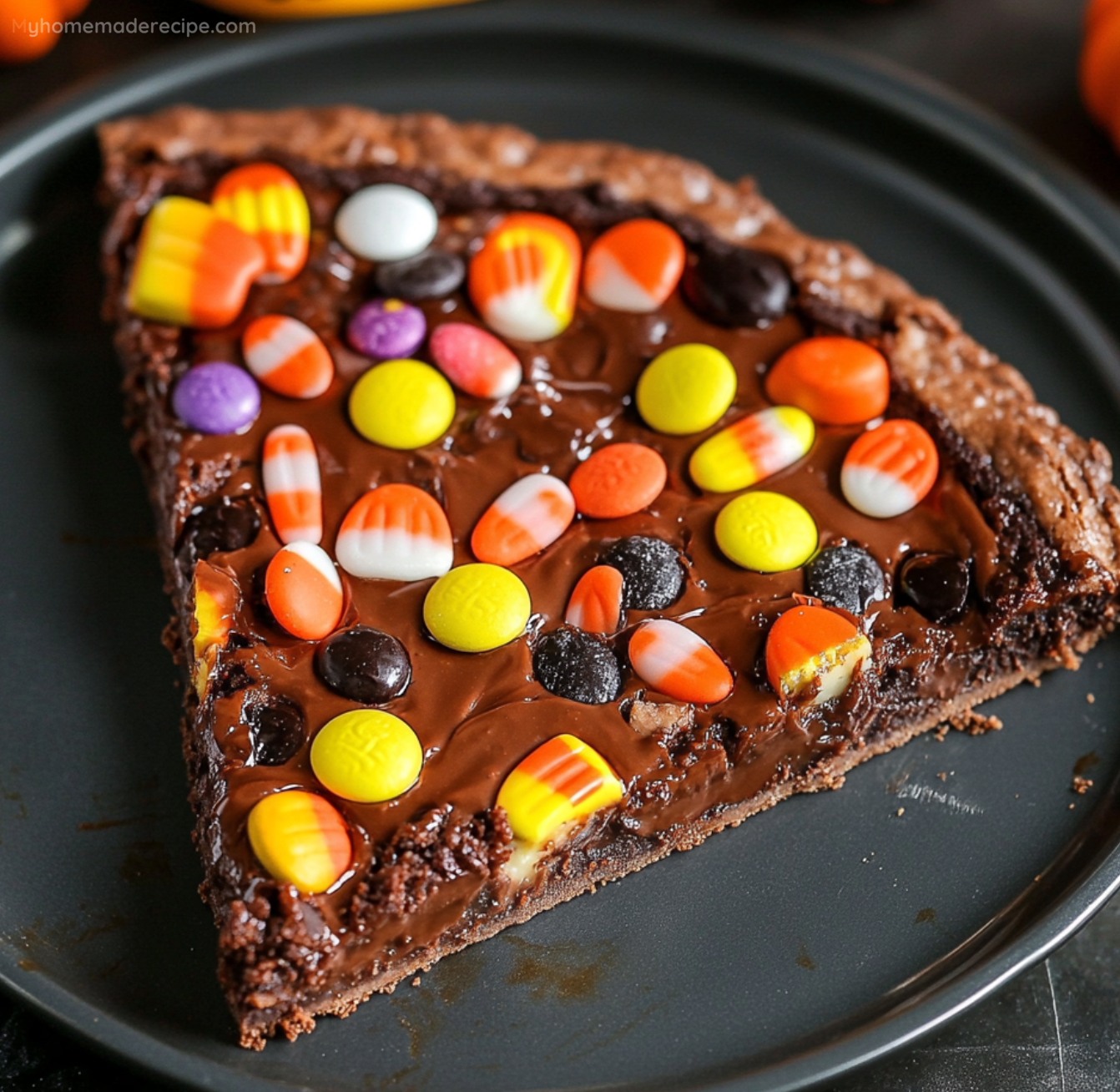 Halloween Dessert Pizza